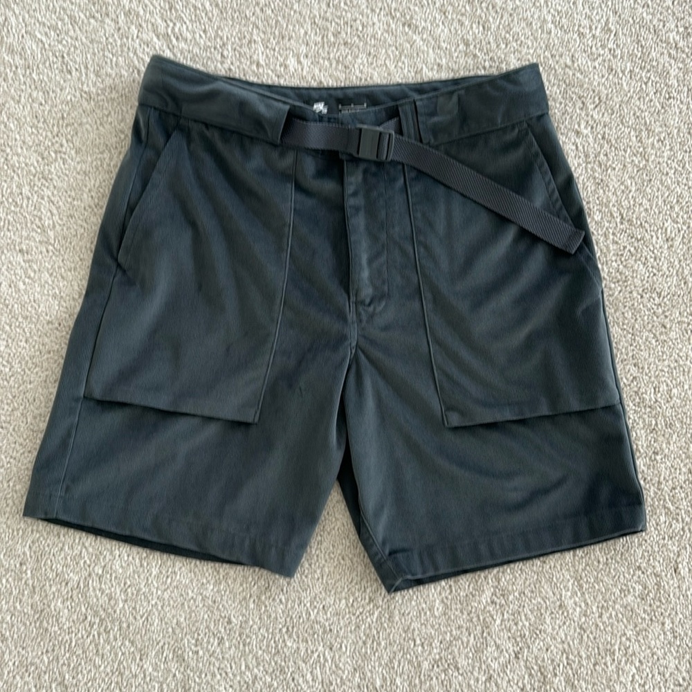 Men’s Nike SB shorts size medium